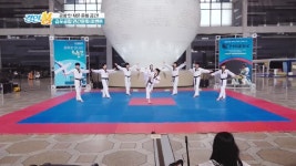 김포공항에서 펼쳐치는 화려한 태권도 무대 - kakaoTV 김포공항에서 펼쳐치는 화려한 태권도 무대