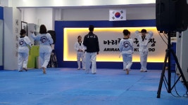 | 서울 청춘태권도장·성인태권도장 - kakaoTV [태권도배우기]... 무릎올리기가 다이어트에 너어~~~무 좋아! | 서울 청춘태권도장·성인태권도장