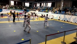 [태권도품새] 성인 어른과 청춘남녀 많은 태권도장 외국인 안나띠 국기원 태극8장 - kakaoTV [태권도품새] 성인 어른과 청춘남녀 많은 태권도장... 