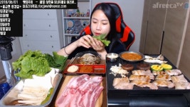 삼겹살 1kg (불금엔 삼겹살이지!!) 먹동이 먹방 - kakaoTV 삼겹살 1kg (불금엔 삼겹살이지!!) 먹동이 먹방 