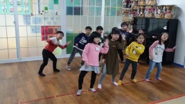 6,7살(만4,5세) 키즈댄스 중간점검, 자유선택활동 - kakaoTV 6,7살(만4,5세) 키즈댄스 중간점검, 자유선택활동 