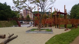 아산시 아동참여놀이터 제37호 어린이공원 용푸름놀이터 용화초등학교 건너편에 위치 - kakaoTV 아산시 아동참여놀이터 제37호 어린이공원... 