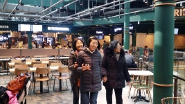 53 사랑하는 딸 예본이와 아내 그리고 어머님과함께 하늘휴게소 전경입니다 Bridge Square 시흥 가 - kakaoTV 53 사랑하는 딸 예본이와... 