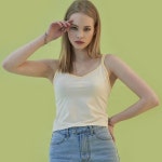 THEBOUNCE 이치미 20ICMSM001 V Neck Sleeveless_Yellow