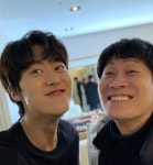 진선규, 공명과 훈훈한 만남..'극한직업' 인연 - NO.1 축구 전문 미디어, 스포탈코리아  진선규, 공명과 훈훈한 만남..'극한직업' 인연