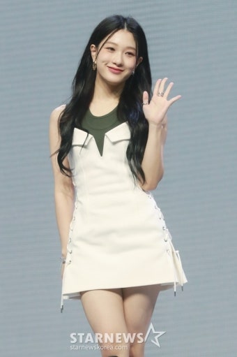 프로미스나인 이서연 '상큼한 미소'[포토]::스포탈코리아 프로미스나인 이서연 '상큼한 미소'[포토]