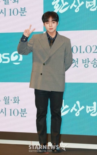 '환상연가' 박지훈 ''1인 2역 처음, 안 힘들다고 하면 거짓말''::스포탈코리아 '환상연가' 박지훈 ''1인 2역 처음, 안 힘들다고 하면 거짓말''
