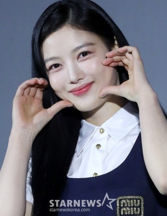 김유정 '사랑스러운 닭강정'[포토]::스포탈코리아 김유정 '사랑스러운 닭강정'[포토]
