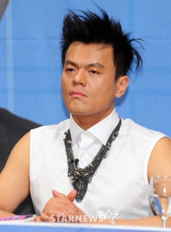 JYP 대표 가수 박진영, 부친상 알린 소식에 팬들의 따뜻한 위로와 공감 호소