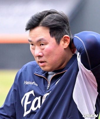 '야구 없는 월요일' 무려 11명 2군행, '타율 6푼' 안치홍-'1할대' 윤동희-'팔꿈치 부상' 이유찬 나란히 말소::스포탈코리아 '야구 없는 월요일...