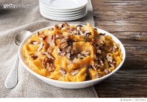 700715013 | 게티이미지코리아 | Bowl of sweet potatoes with pecans Royalty-Free 이미지