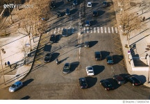 640604744 | 게티이미지코리아 | Traffic in Paris Royalty-Free 이미지