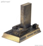 654519534 | 게티이미지코리아 | Paperweight of the United Nations Headquarters Royalty-Free 이미지