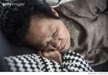 650921982 | 게티이미지코리아 | Sleeping Asian Grandmother Royalty-Free 이미지