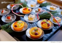 677144429 | 게티이미지코리아 | High Angle View Of Dessert In Plates On Table Royalty-Free 이미지