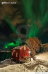 646067740 | 게티이미지코리아 | The northern light over red cabin in Lofoten, Norway Royalty-Free 이미지