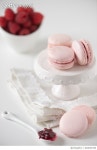 649053780 | 게티이미지코리아 | Delicious pastel raspberry macarons Royalty-Free 이미지