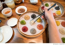654497612 | 게티이미지코리아 | Xiao Long Bao Steamed on the table Royalty-Free 이미지