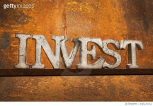 646225162 | 게티이미지코리아 | Letters on Rust – INVEST Royalty-Free 이미지
