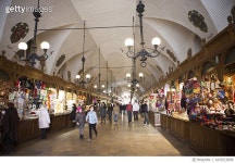 647823896 | 게티이미지코리아 | The stalls inside the Cloth Hall in main square Rights-Managed 이미지