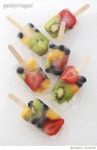 707447537 | 게티이미지코리아 | Six fruit ice lollies with fresh fruits on white ground Royalty-Free 이미지