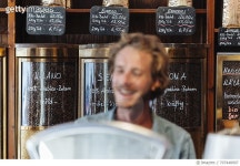 펀치드렁크 로스터리(Punchdrunk roastery) | 707448907 | 게티이미지코리아 | Assortment of coffee in a coffee roastery Royalty-Free 이미지