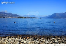713851683 | 게티이미지코리아 | Scenic View Of Lake Against Blue Sky Royalty-Free 이미지