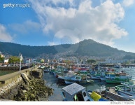 713962259 | 게티이미지코리아 | Scenic View Of River By Mountains Against Sky Royalty-Free 이미지
