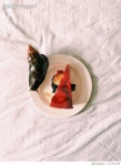 717371475 | 게티이미지코리아 | High Angle View Of Dessert In Plate On Table Royalty-Free 이미지