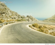 610793558 | 게티이미지코리아 | Windy road in Majorca hills. Royalty-Free 이미지
