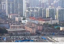 663963346 | 게티이미지코리아 | Bird view of Shanghai apartment buildings Royalty-Free 이미지