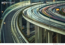 670743872 | 게티이미지코리아 | aerial view of Shanghai highway at night Royalty-Free 이미지