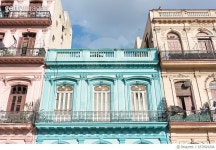 657669204 | 게티이미지코리아 | Detail of Building Across From The National Capitol Building On Paseo De Marti Rights-Managed... 