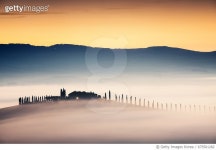 675501282 | 게티이미지코리아 | MorningTuscany Landscape Royalty-Free 이미지