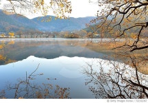 722332367 | 게티이미지코리아 | Scenic View Of Lake Against Sky At Sunset Royalty-Free 이미지