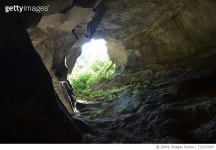 722332687 | 게티이미지코리아 | Rock Formations In Cave Royalty-Free 이미지