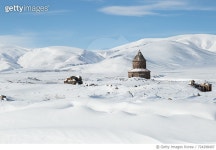 724298407 | 게티이미지코리아 | View Of Tower On Snow Covered Landscape Royalty-Free 이미지