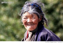 724318119 | 게티이미지코리아 | Close-Up Of Senior Woman Royalty-Free 이미지