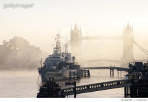 672890560 | 게티이미지코리아 | London Icon shrouded in fog Royalty-Free 이미지