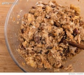 673648544 | 게티이미지코리아 | Mixing bread pudding ingredients. Royalty-Free 이미지