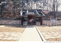 LS1700775 | 게티이미지코리아 | 황희(방촌)영당지 경기기념9호 Rights-Managed 이미지