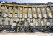 681527254 | 게티이미지코리아 | Royal Crescent terraced houses Bath Rights-Managed 이미지