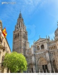 723516617 | 게티이미지코리아 | Cathedral of Saint Mary with Spanish flag, Toledo, Spain Royalty-Free 이미지
