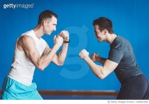 666681838 | 게티이미지코리아 | Two Guys Boxing in The Gym Royalty-Free 이미지