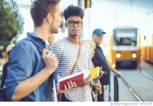 697611790 | 게티이미지코리아 | Friends traveling together Royalty-Free 이미지