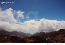730222797 | 게티이미지코리아 | Scenic View Of Mountains Against Blue Sky Royalty-Free 이미지