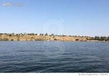 730227617 | 게티이미지코리아 | Scenic View Of River Against Clear Blue Sky Royalty-Free 이미지