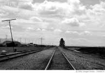730288575 | 게티이미지코리아 | Railroad Tracks Against Sky Royalty-Free 이미지