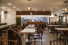 강남역 단독 건물에 7번째 브랜드 까치양조장 오픈합니다. | TENANT news