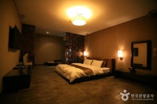 Gyeonggi Tour : Hotel SR (분당 SR (에스알)호텔)